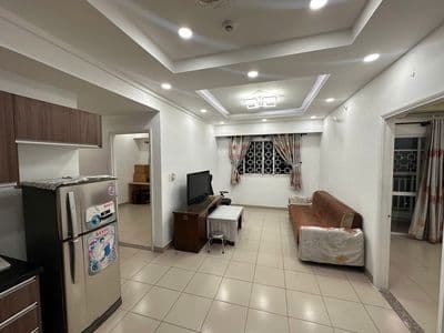 Hạ giá bán căn 75m2(3pn2wc) c/c lotus garden giá 3,95 tỷ.