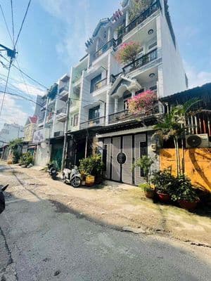Nhà Đẹp Mới Tinh Hẻm 1/ Bùi Quang Là 4x16m 3Lầu 5Pn.6WC 15tr