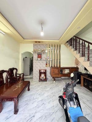 Cho thuê nhà 1 trệt 1 lầu phường bửu hoà củ. dt: 80m2. giá: 7tr/ tháng