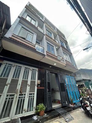 Nhà Phố , Mới xây 1 trệt +2 lầu + sân thượng shr, hoàn công đủ