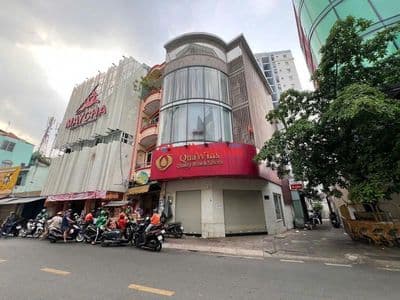 Cho thuê 2mt 25 rạch bùng binh q3 - 5x11m, trệt lửng 3 lầu 45tr