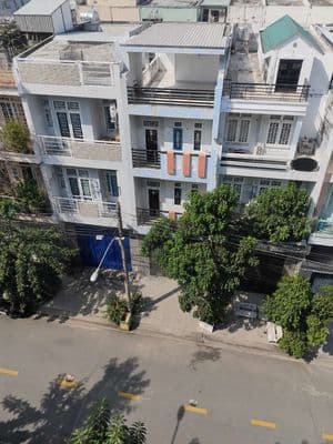 Hơn 6 tỷ 4 16-4 tầng-4pn mặt tiền 12m –cạnh kdc nam hùng vương