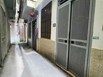 Bán Nhà Hồng Mai Sổ đỏ 4 tầng ngõ thông bạch mai gần ôtô giá 4,3 tỷ