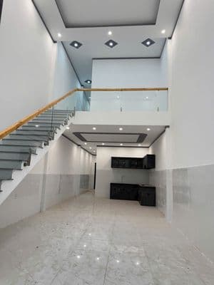Giảm 300tr, Bán gấp nhà 1 trệt 1 lửng đúc gần UBND Trảng Dài Mới