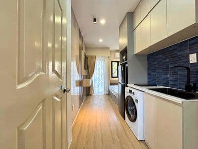 Căn hộ mới xây ngay viện isb, ueh, chợ tân định, công viên lê văn tám