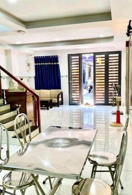 Nhà 2 tầng, ngang 6.3m Âu Dương Lân P3-Q8