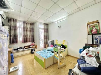 Chính chủ cho thuê nhà nguyên căn 4 phòng ngủ 100m2 ngay cv làng hoa
