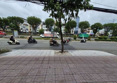 MB ngang 9m, cho thuê bán bánh trung thu