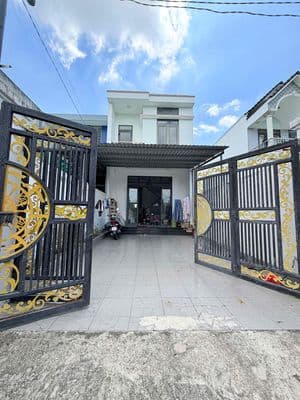 Bán căn nhà 1 trệt 1 lầu nhánh dx43 phú mỹ - đường ra phạm ngọc thach