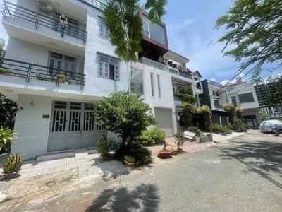 Cho thuê nhà nguyên căn làng đại học ABC,DT :5 x 20 ,3 Lầu . Giá: 18tr