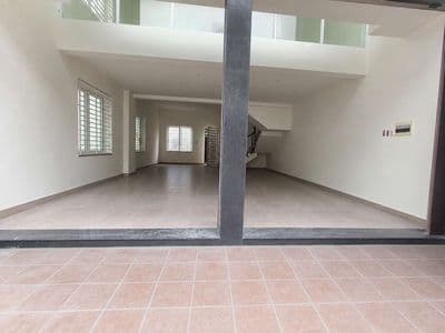 Mặt bằng trệt 60m2 Đoàn Thị Điểm có sân rộng ngang 5m