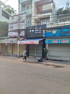 Cho thuê mặt bằng kinh doanh sầm uất 4x27m tại 153 Bùi Đình Tuý