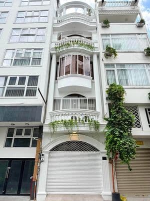 Cho thuê nhà cổ điển Hoa Lan Phú Nhuận - trệt 4 lầu, DTSD 500m2