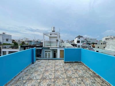 Nhà 3 tầng Ba Tháng Hai Q11, 3pn 4wc. nhà mới, sạch sẽ