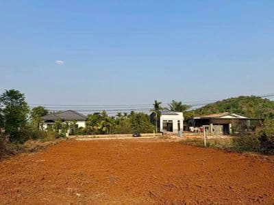 1 lô *** khu Tam Giác Vàng buôn Komleo Hoà Thắng 5x52m 1,39 tỷ