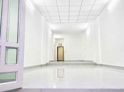 ( GIÁ TỐT ) Mặt Tiền Kinh Doanh Đường Chính - Sát Lê Văn Việt