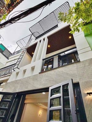 Nhà đường Quang Trung gò vấp 4.3x10,5m 2 PN