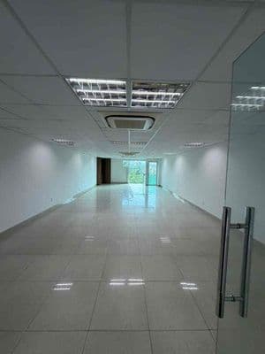 cho thuê nhà mặt hoàng quốc việt 6x20m hầm trệt 3 lầu 55tr