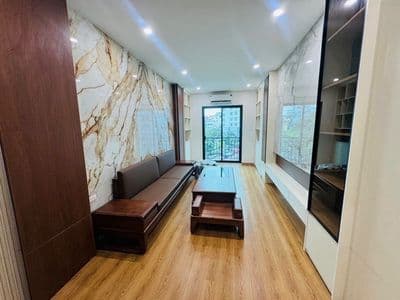 Nhà 5 tầng thang máy Giảng Võ, 55m2, 15.5 tỷ