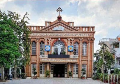 Cho thuê nhà vị trí cực đẹp gần chợ, trường học, nhà thờ