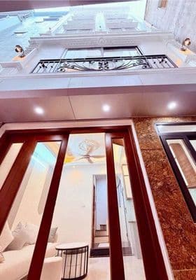 Nhà mới 6 tầng thang máy Xuân Đỉnh, ô tô cách 30m, 8.7 tỷ