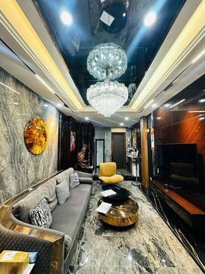Bán nhà Cầu Giấy 35m², 6 tầng thang máy, nội thất luxury