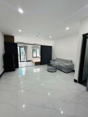 Nhà Mới CCMN 1n1k 40m2 Full đồ xịn sò. ban công thoáng Gần Bách Khoa
