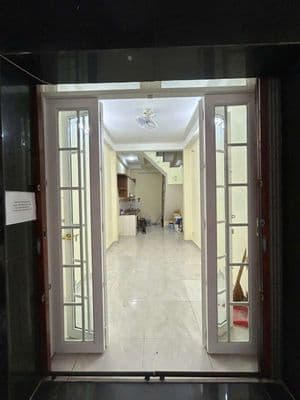 Nguyên căn cho thuê 1t 2l st Trần Đình Xu Quận 1