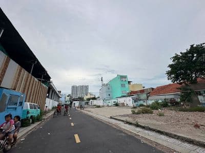 Vài nền đường nhựa 8m sát măt tiền trương đình hội q.8