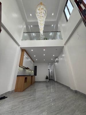 Nhà thang máy, lô góc, 4PN, Phúc Lợi, Long Biên, 8 tỷ