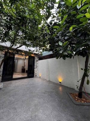 Nhà 80m² Việt Hưng, 4 tầng, sân vườn, 10 tỷ