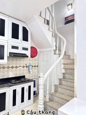 Cho thuê nhà ngõ 255/37 Cầu Giấy, Cầu Giấy, 35m2 x 5 tầng, đủ nội thất