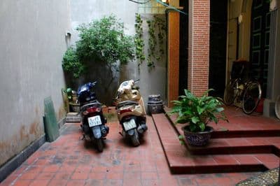 Cho thuê nhà 90m2 Ngọc Hà, Ba Đình, 4 tầng, 5PN