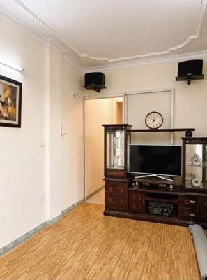 Cho thuê nhà ngõ 7 Nguyên Hồng - Ba Đình, 40m2 x 4 Tầng