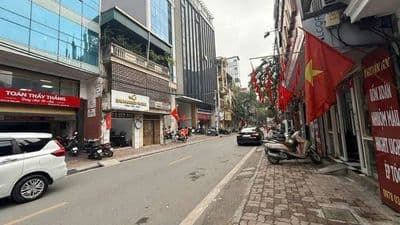 Bán nhà mặt phố Nghĩa Tân, Cầu Giấy - 77m2, 3 tầng, kinh doanh