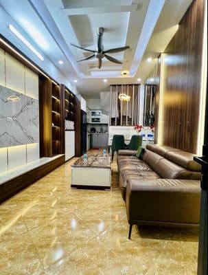 Bán nhà Trương Định, đoạn đầu chợ Mơ, 34m2, 5 tầng, gần Bách Kinh Xây