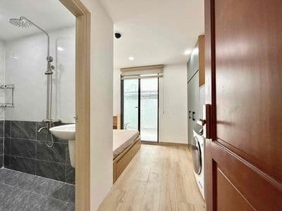 Cho thuê căn hộ 1pn tách bếp ban công ngay cầu chà và quận 8