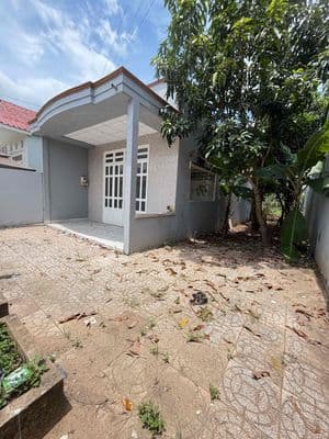 Nhà sân vườn 210m2 cách ĐH Tây Đô 2km