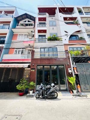 5 tầng, 60m2(4.4x13.5), thang máy gara full nội thất, 730 HL2 thông