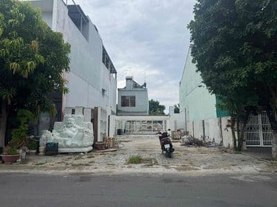 Cho thuê 200m đất MT đường Non Nước gần Hoàng Bình Chính giá 10tr/th