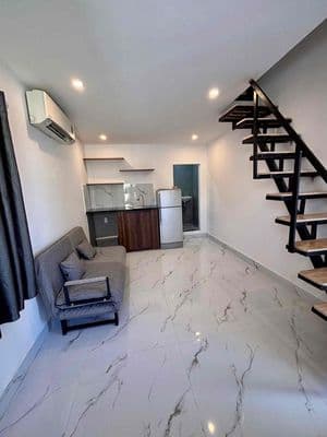 Căn 2 phòng ngủ ở 3-4 người sát đầu cầu Rồng cách biển Mỹ Khê 600 mét