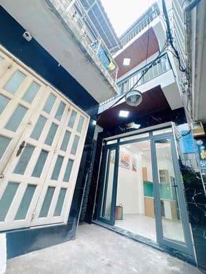 Bán nhà 3 lầu 3 pn hẻm 154/ âu dương lân p3 Q8 cũ