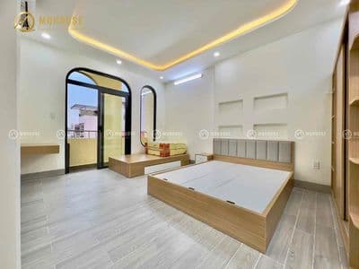 Studio ban công máy giặt riêng - 35m2 ngay vạn hạnh mall - ueh q10