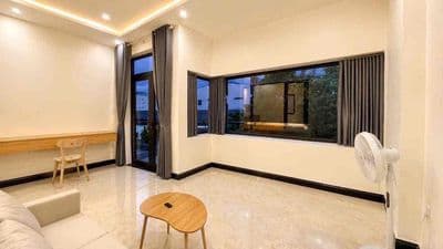 983 cho thuê căn hộ 2pn siêu rộng 100m² mặt tiền phan đăng lưu
