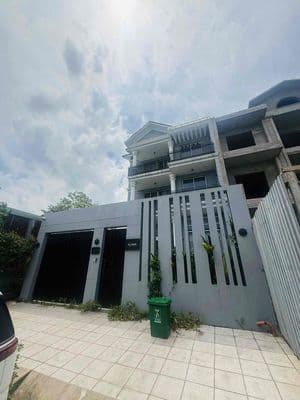 Villa NC mới đẹp nup hẻm 235 Đặng Thùy Trâm Bình Lợi Trung