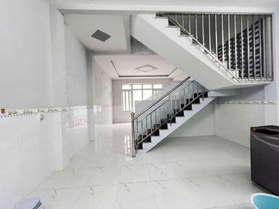 Nhà 1lầu 2phòng hẻm xe hơi, Song Hành, Tân Xuân Hóc Môn cho thuê