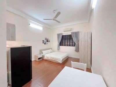 Studio cửa sổ trời full nội thất ngay khu phan xích long