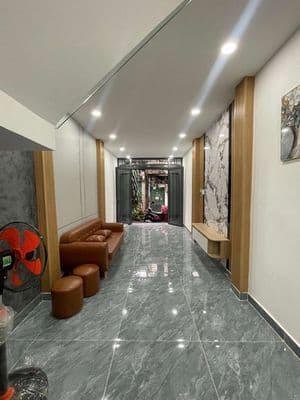 Nhà mới 60m2 full nộithất,gần mặt tiền,sát tên lửa.chỉ 4,98 tỷ tl