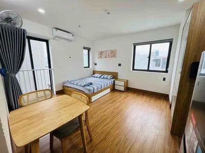 Cho thuê căn hộ 2 mặt thoáng Trần Cao Vân ngay trung tâm nhiều tiệnich