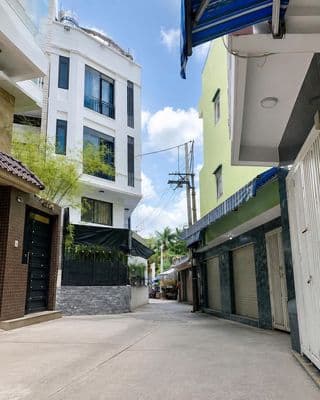 Hẻm xe hơi quay đầu • hoàng văn thụ tân bình - 3 tầng • 2pn 3wc.